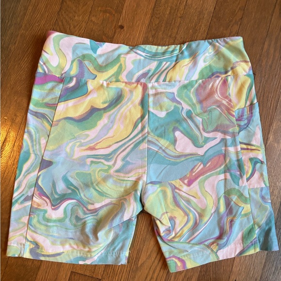 No Boundaries multicolor Biker Shorts •EUC Women’s M w/ Pocket - Picture 2 of 3